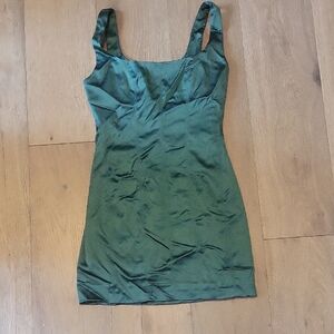 NWT Aritzia Ten By Babaton Forest Green Dress Size 4